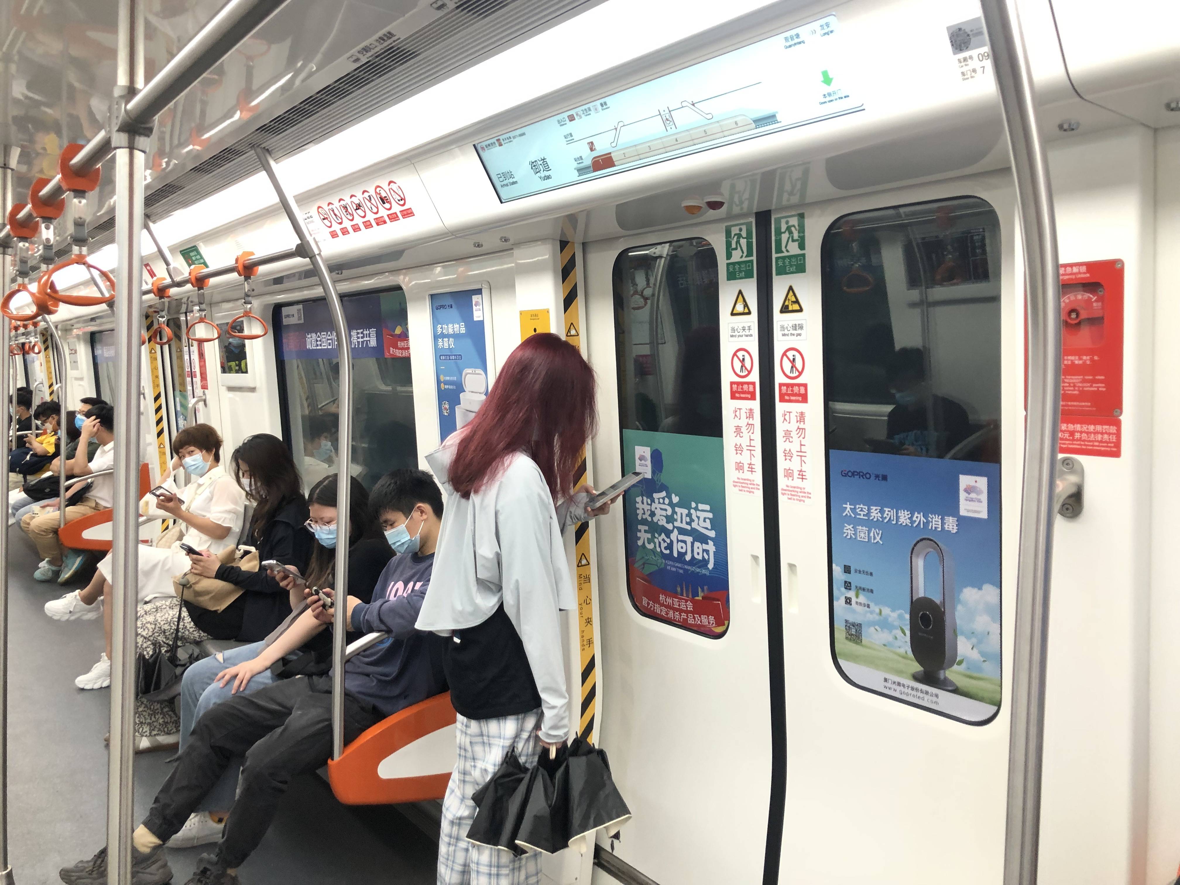 1656050489573296 1656050489573296